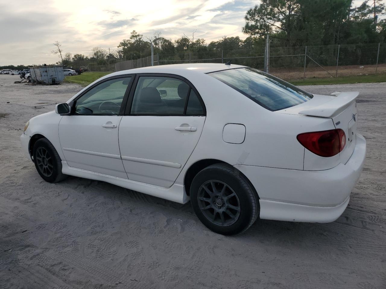 2006 Toyota Corolla VIN 1NXBR32E26Z613923 Copart auction photo, minor dent/scratches damage thumbnail 2