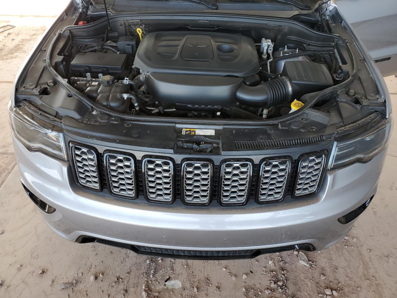 2020 Jeep Grand Cherokee VIN 1C4RJEAGXLC337761 Copart auction photo, side / rear end damage thumbnail 12