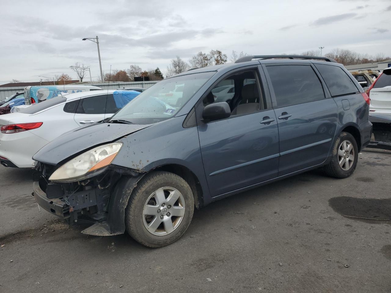 2007 Toyota Sienna VIN 5TDZK23C17S098482