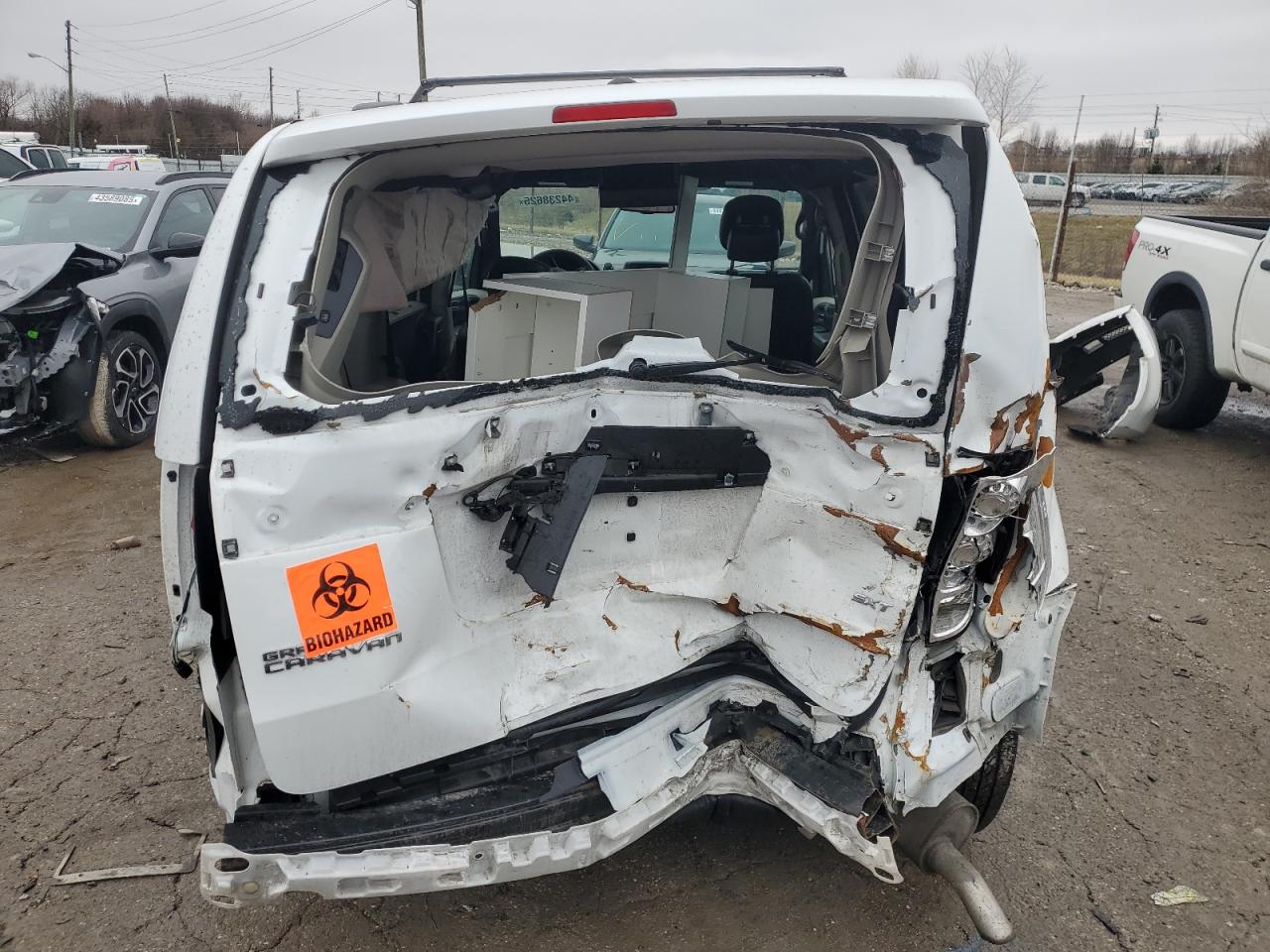 2014 Dodge Caravan VIN 2C4RDGCGXER471938 Copart auction photo, rear end / undercarriage damage thumbnail 6