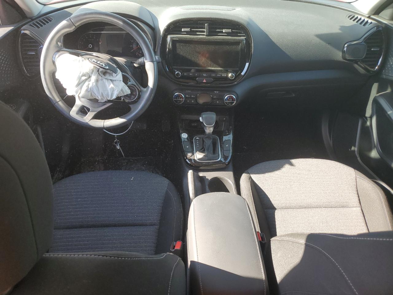 2021 KIA Soul VIN KNDJ33AU8M7143533 Copart auction photo, front end damage thumbnail 8