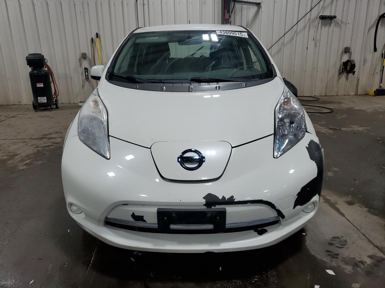 2015 Nissan Leaf VIN 1N4AZ0CP8FC310820 Copart auction photo, side / front end damage thumbnail 5