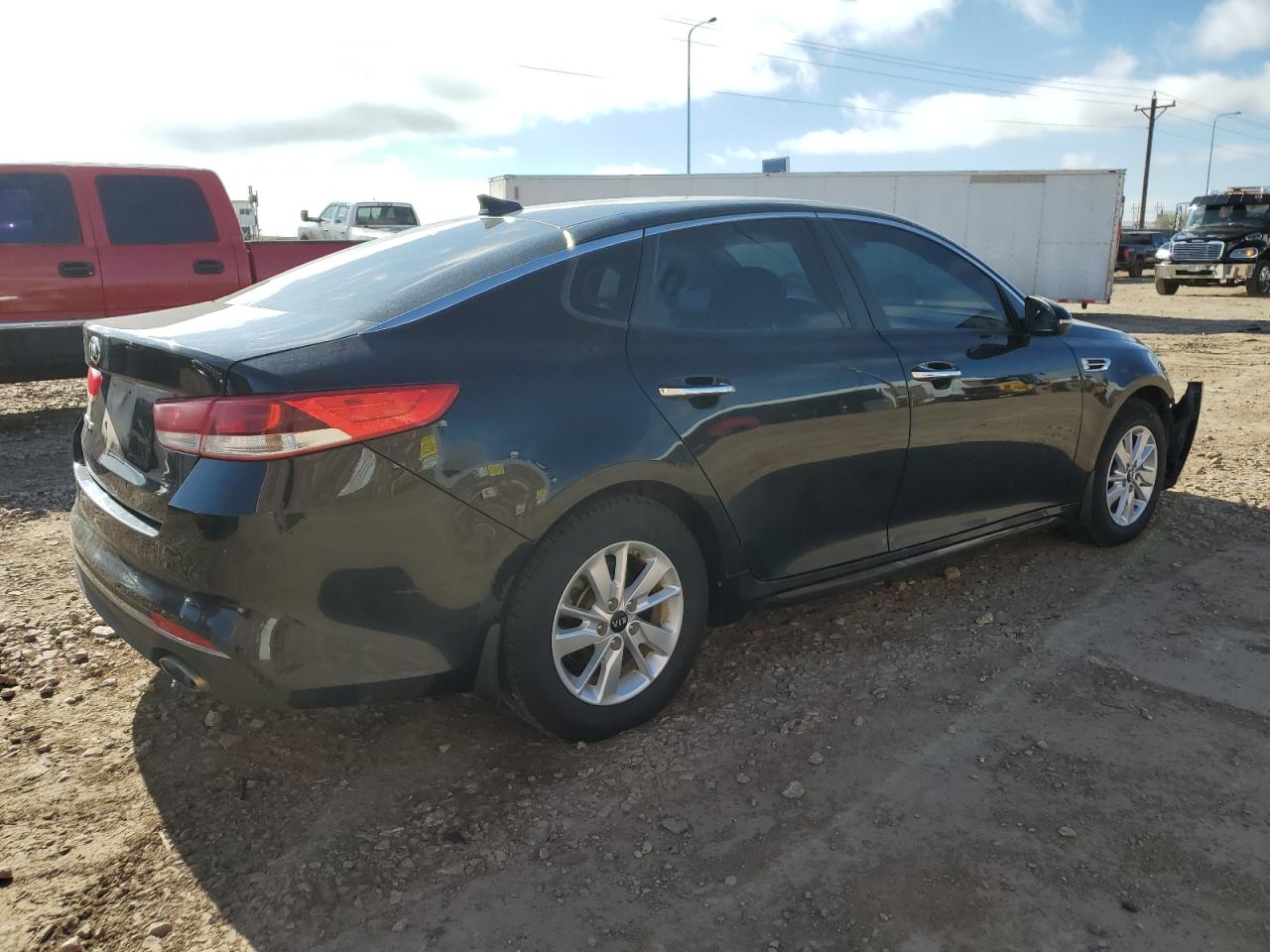 2016 KIA Optima VIN 5XXGT4L32GG108728 Copart auction photo, front end / rear end damage thumbnail 3