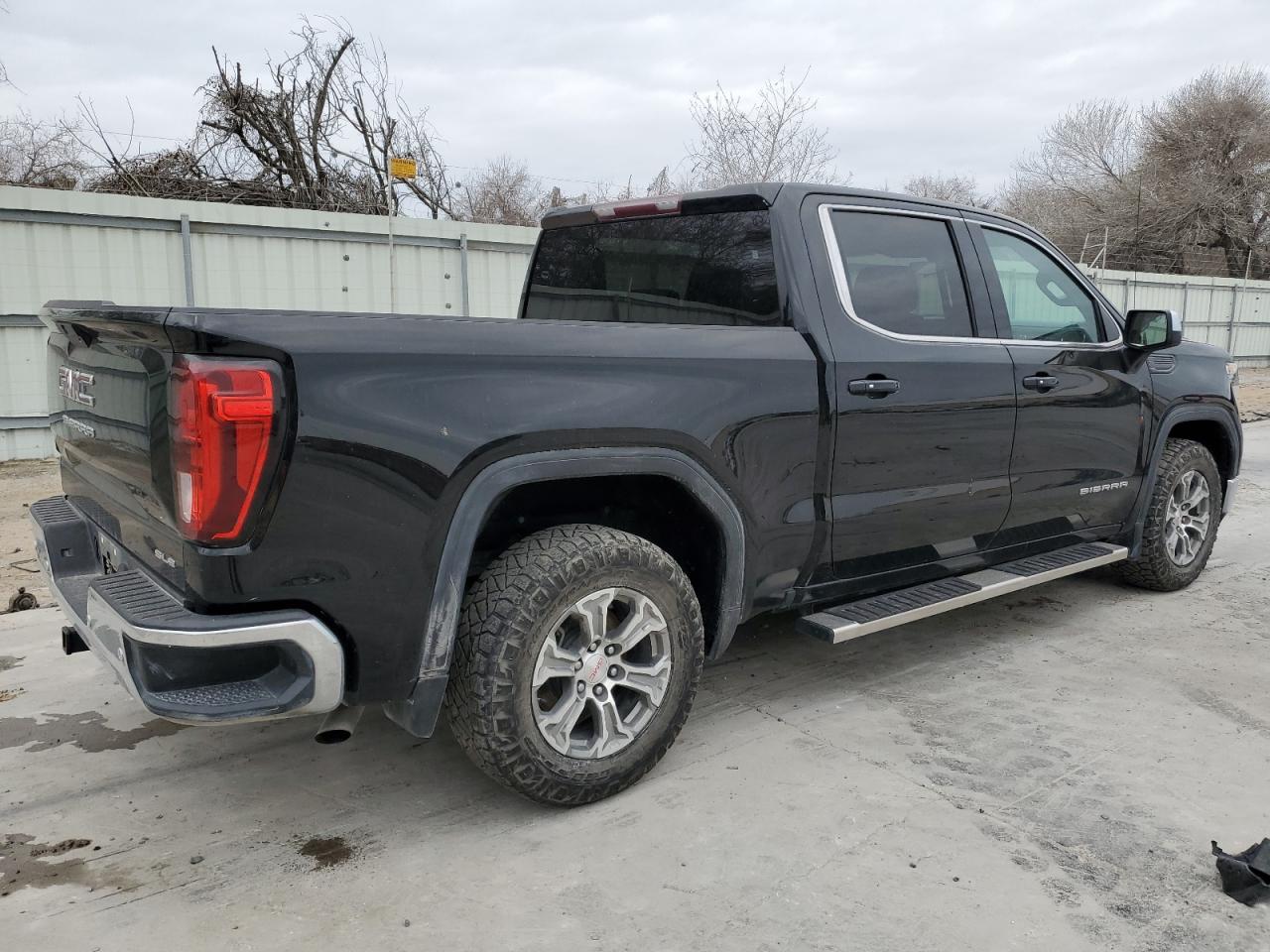2020 GMC Sierra VIN 3GTP8BEK9LG361255 Copart auction photo, undercarriage damage thumbnail 3