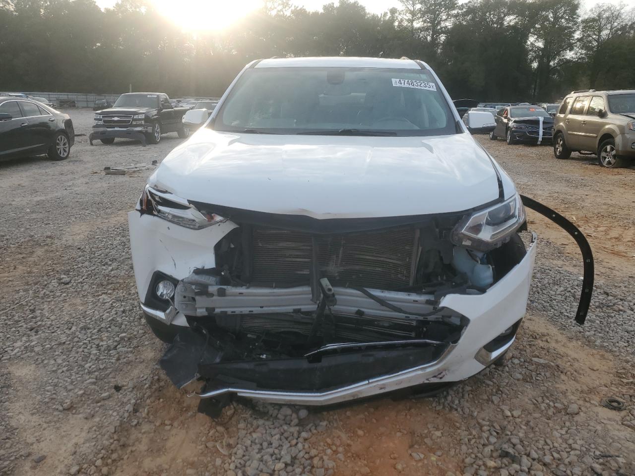 2018 Chevrolet Traverse VIN 1GNERHKW4JJ244765 Copart auction photo, front end damage thumbnail 5