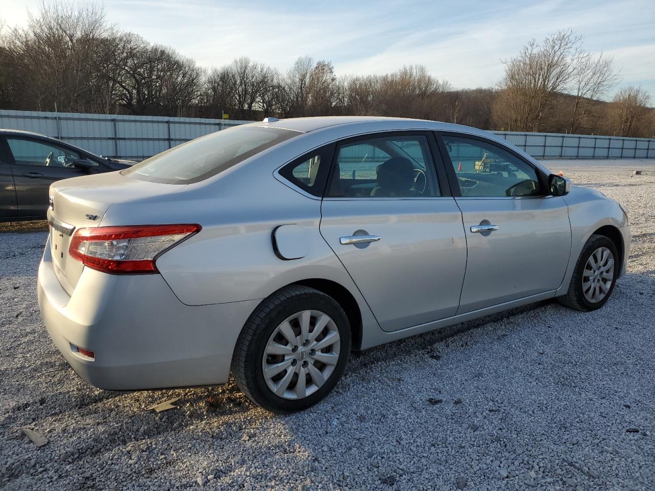 2015 Nissan Sentra VIN 3N1AB7AP1FL652174 Copart auction photo, minor dent/scratches damage thumbnail 3