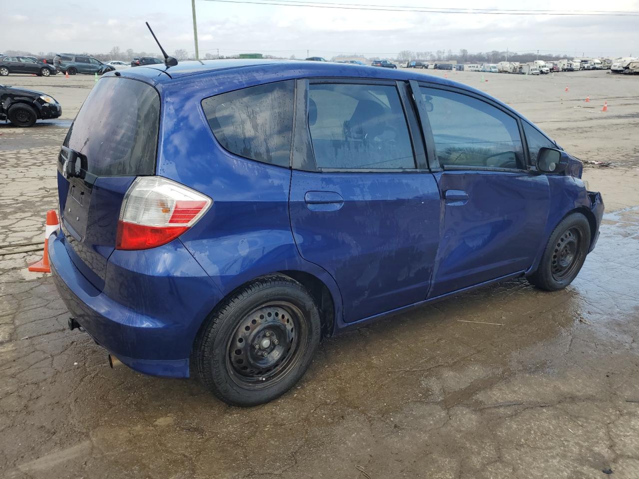 2012 Honda Fit VIN JHMGE8H36CC001085 Copart auction photo, front end / side damage thumbnail 3