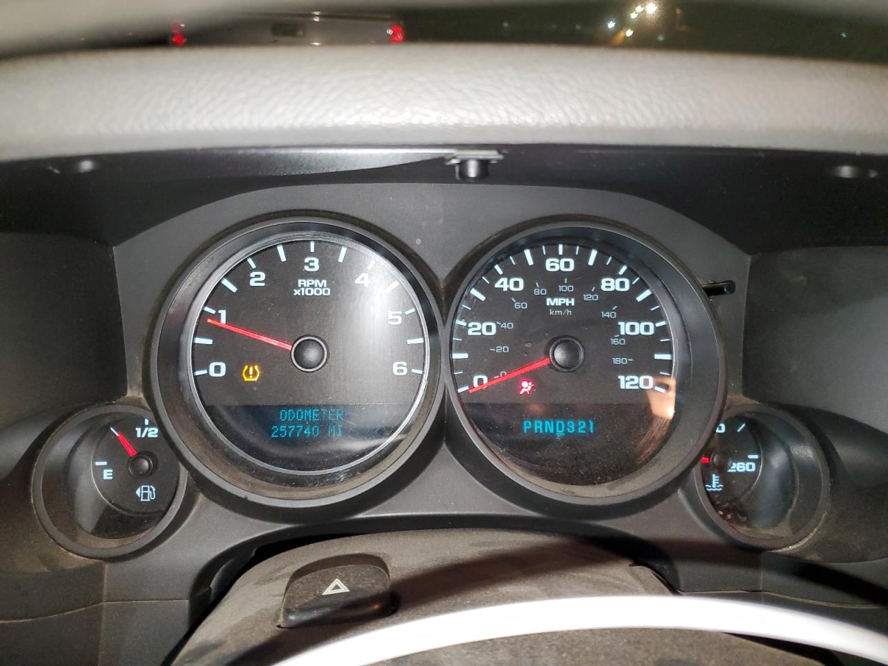 2011 GMC Sierra VIN 3GTP1TEAXBG103939 Copart auction photo, front end damage thumbnail 9