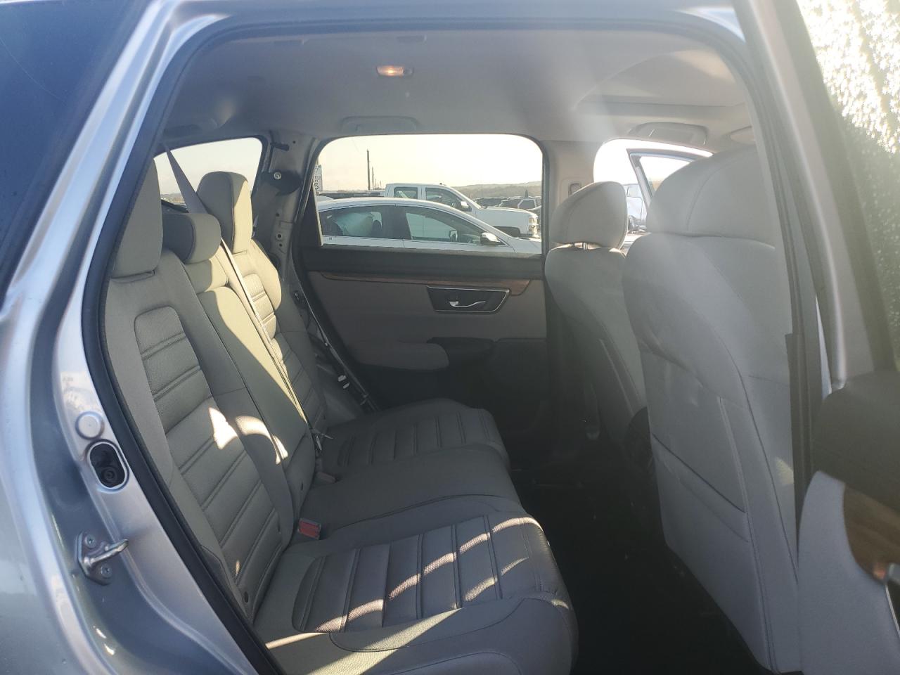 2019 Honda CR-V VIN 5J6RW1H56KA008428 Copart auction photo, rear end damage thumbnail 11