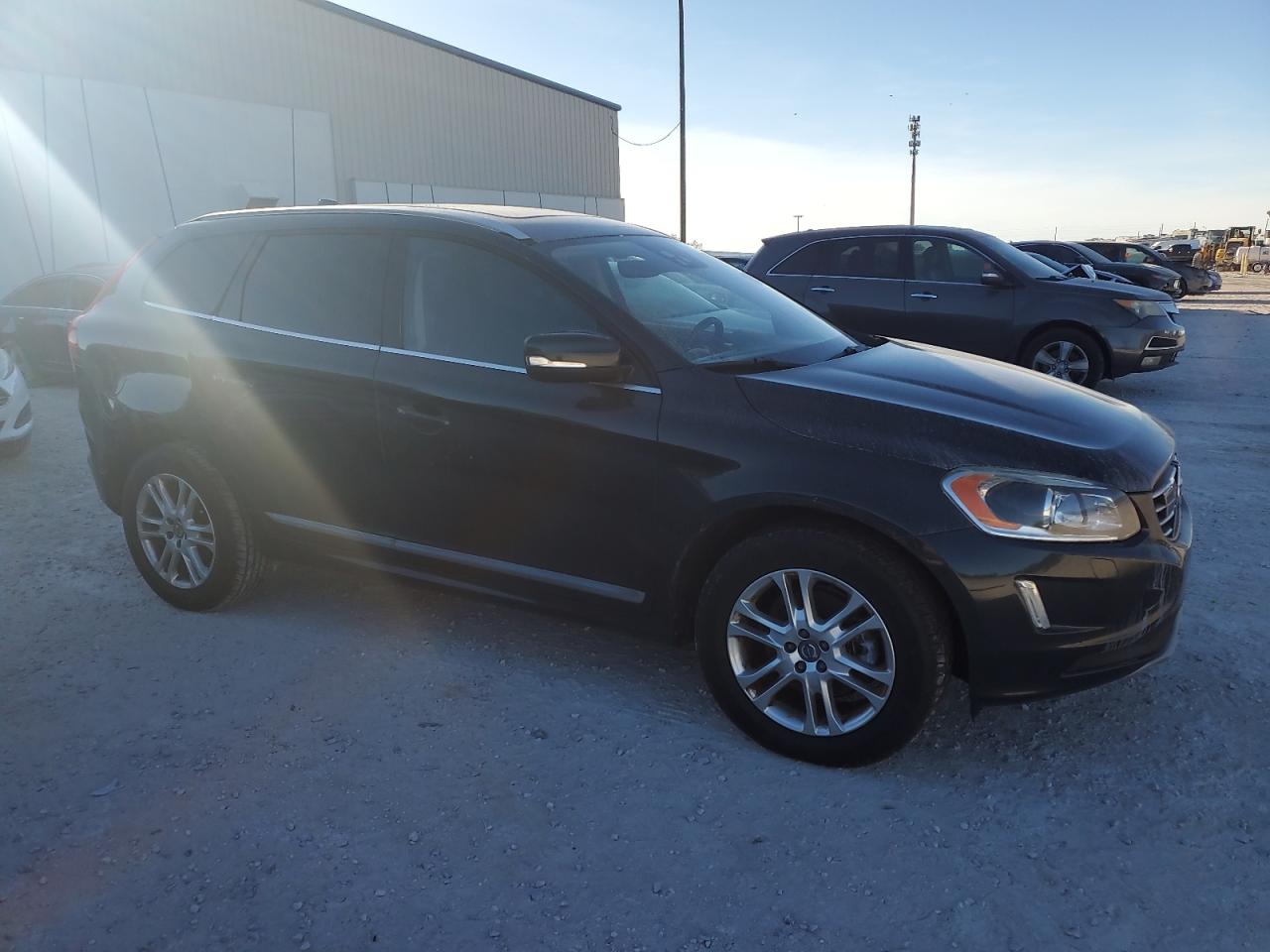 2016 Volvo XC60 VIN YV440MDM2G2856630 Copart auction photo, normal wear damage thumbnail 4