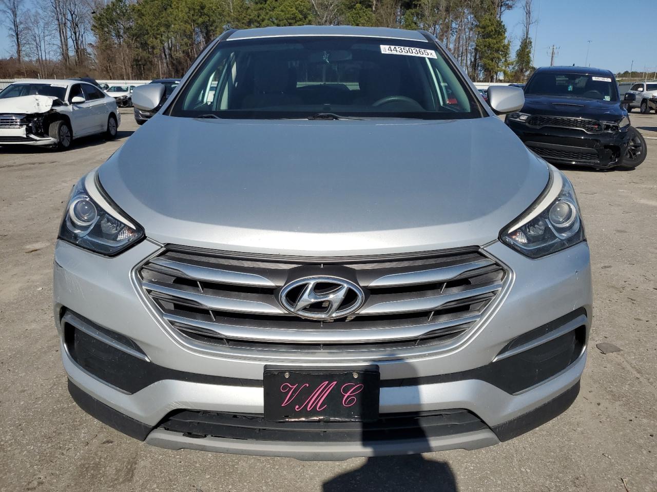 2018 Hyundai Santa Fe VIN 5XYZT3LB1JG562403 Copart auction photo, front end / side damage thumbnail 5