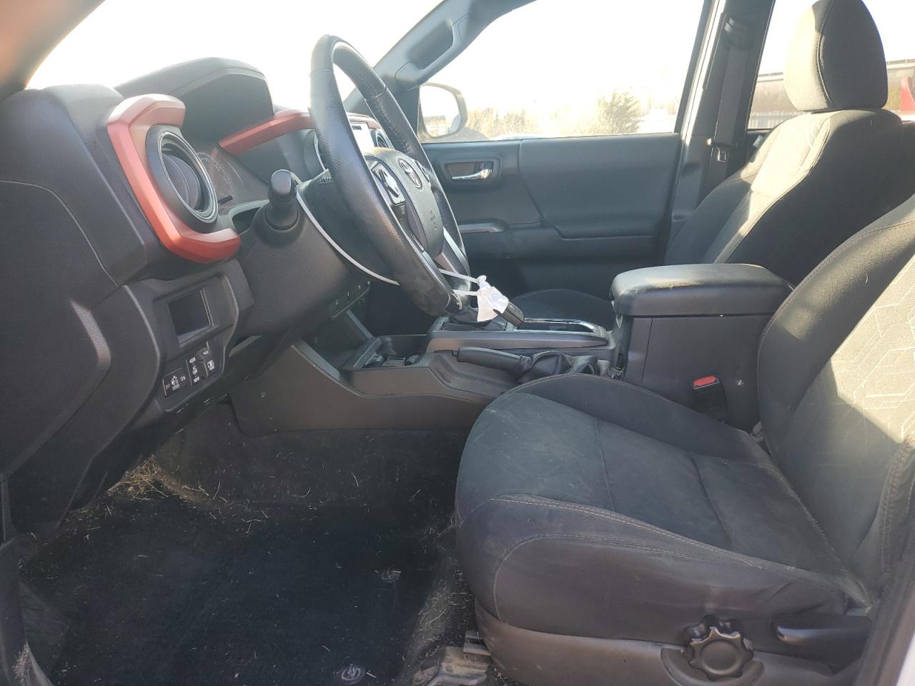 2017 Toyota Tacoma VIN 3TMCZ5ANXHM055543 Copart auction photo, rear end damage thumbnail 7