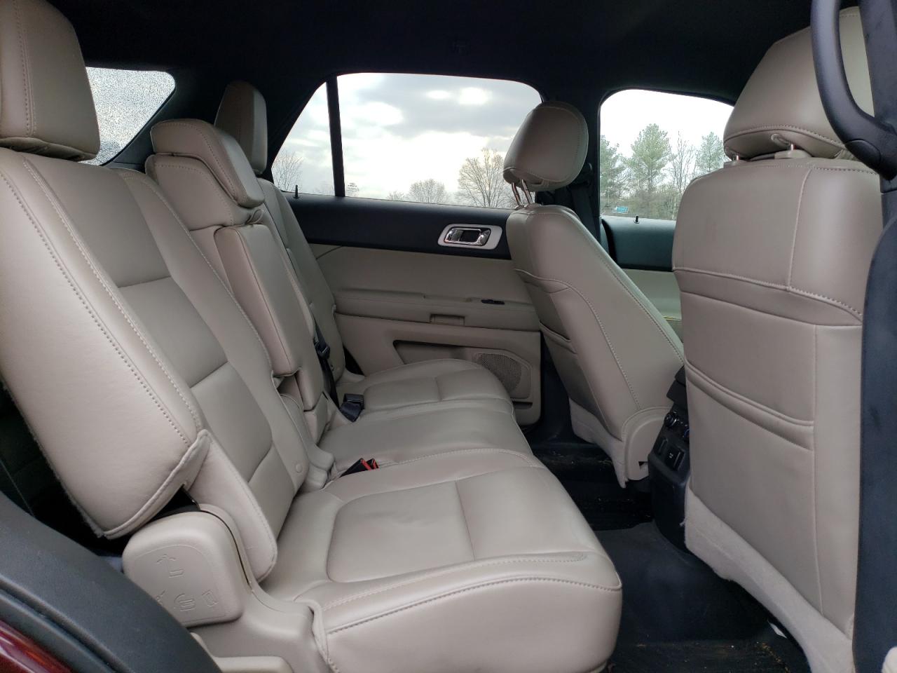 2011 Ford Explorer VIN 1FMHK8F84BGA30598 Copart auction photo, rear end / minor dent/scratches damage thumbnail 11