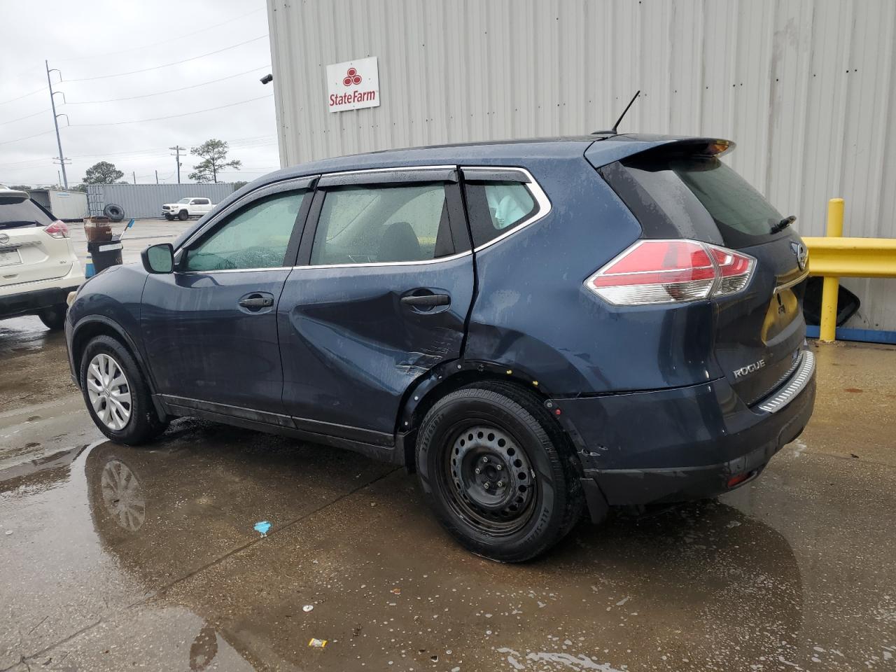 2016 Nissan Rogue VIN 5N1AT2MT7GC896894 Copart auction photo, side damage thumbnail 2