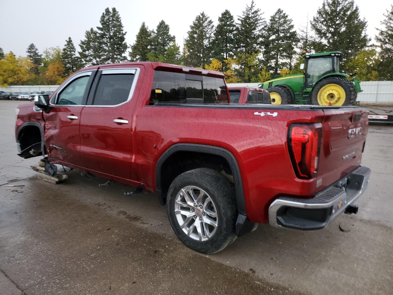 2021 GMC Sierra VIN 3GTU9DED9MG248758 Copart auction photo, side / front end damage thumbnail 2