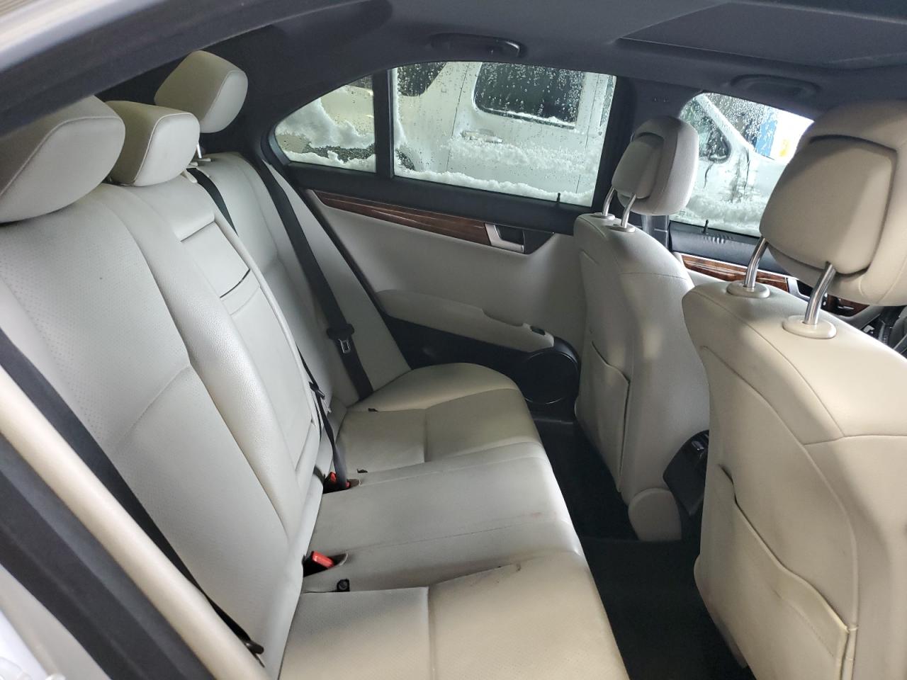 2012 Mercedes-Benz C-klasse VIN WDDGF4HB8CR205436 Copart auction photo, front end damage thumbnail 10