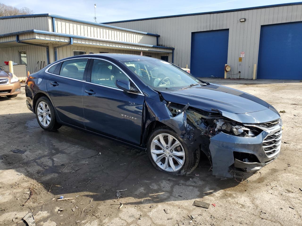 2020 Chevrolet Malibu VIN 1G1ZD5ST7LF060206 Copart auction photo, front end damage thumbnail 4