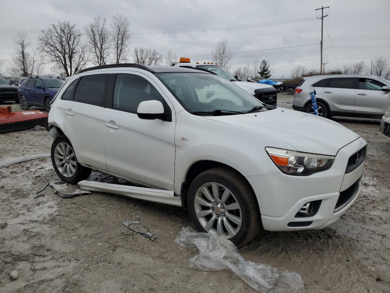 2011 Mitsubishi Outlander VIN JA4AR4AU2BZ017409 Copart auction photo, all over damage thumbnail 4