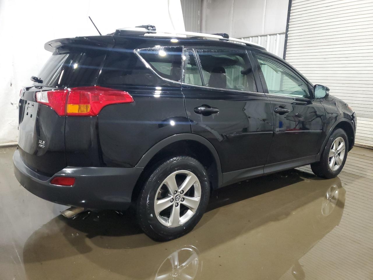 2015 Toyota RAV 4 VIN 2T3RFREV2FW317958 Copart auction photo, front end damage thumbnail 3