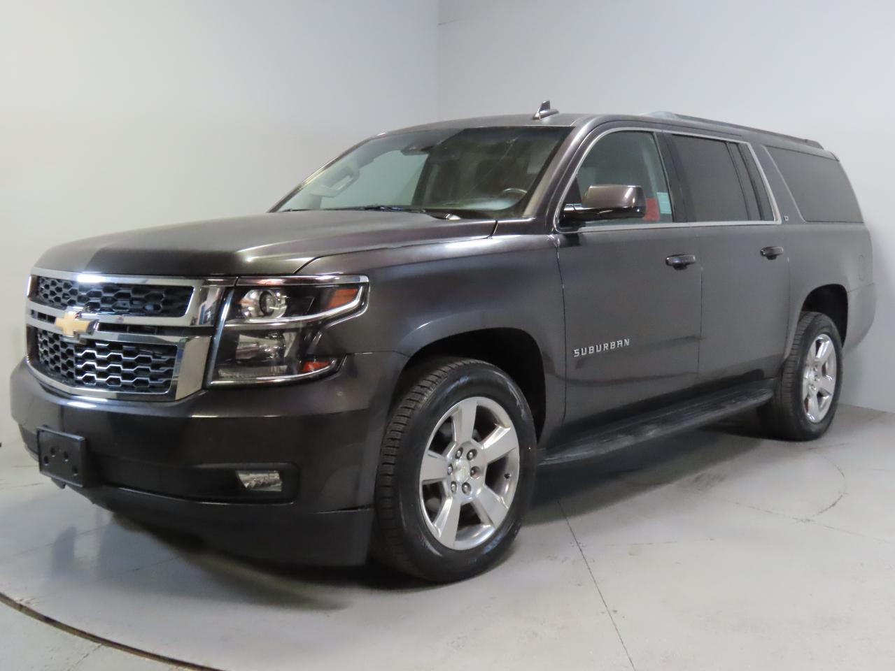 2017 Chevrolet Suburban VIN 1GNSCHKC8HR364686 Copart auction photo, all over damage thumbnail 2