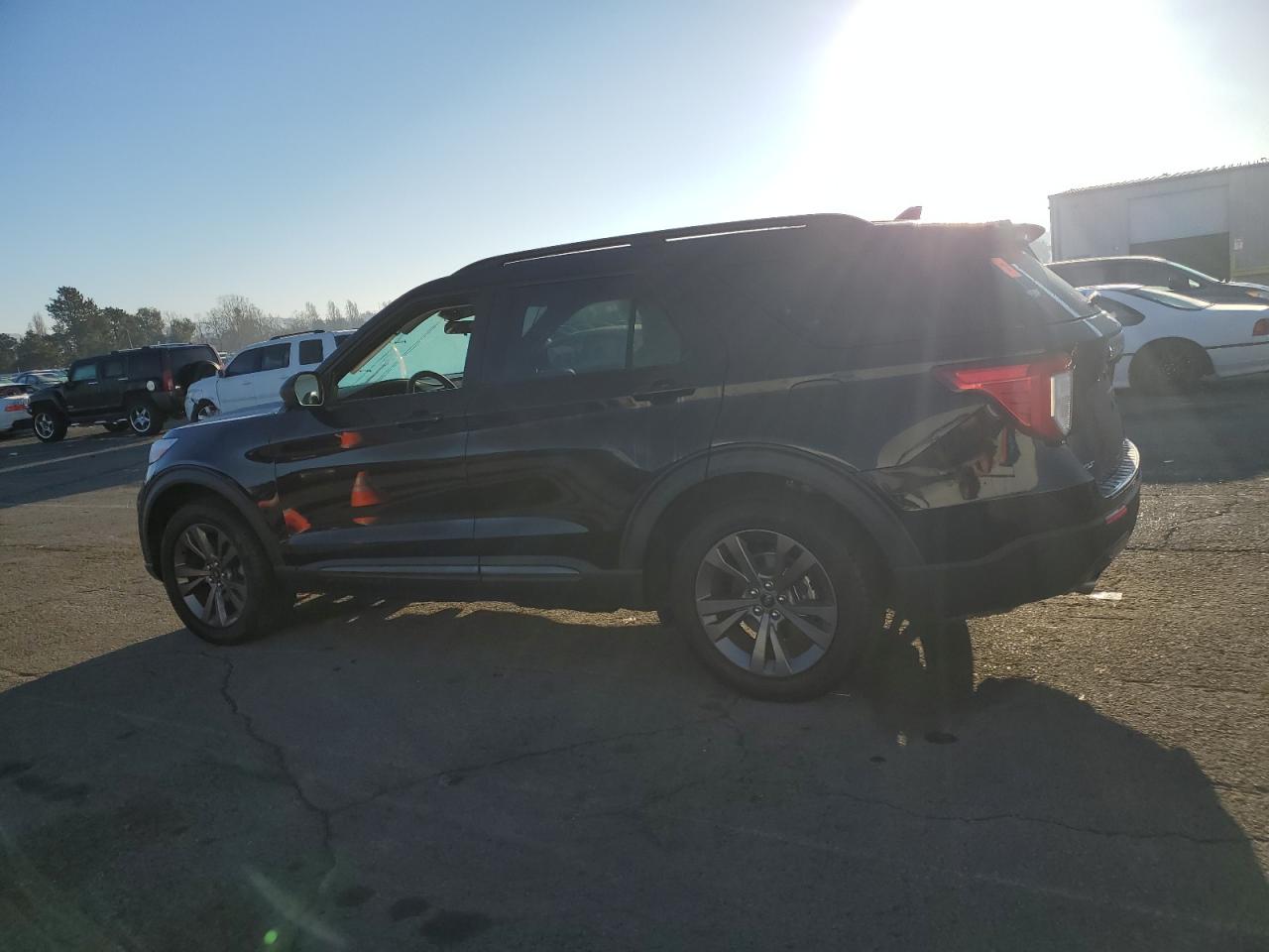 2021 Ford Explorer VIN 1FMSK8DH6MGB33274 Copart auction photo, all over damage thumbnail 2