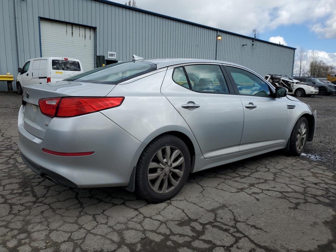2014 KIA Optima VIN 5XXGM4A72EG347602 Copart auction photo, front end damage thumbnail 3