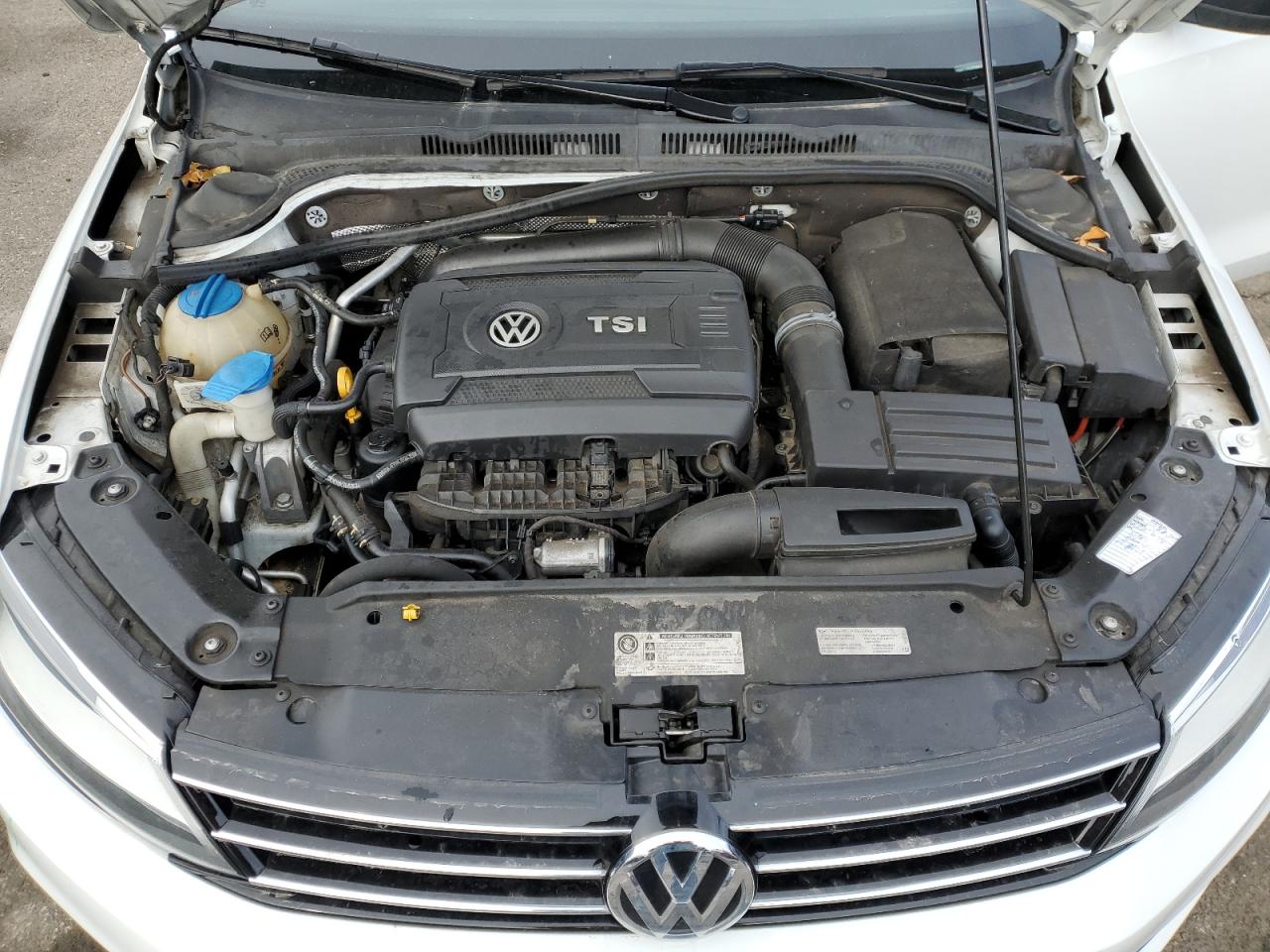 2015 Volkswagen Jetta VIN 3VWD17AJ0FM417412 Copart auction photo, front end damage thumbnail 13