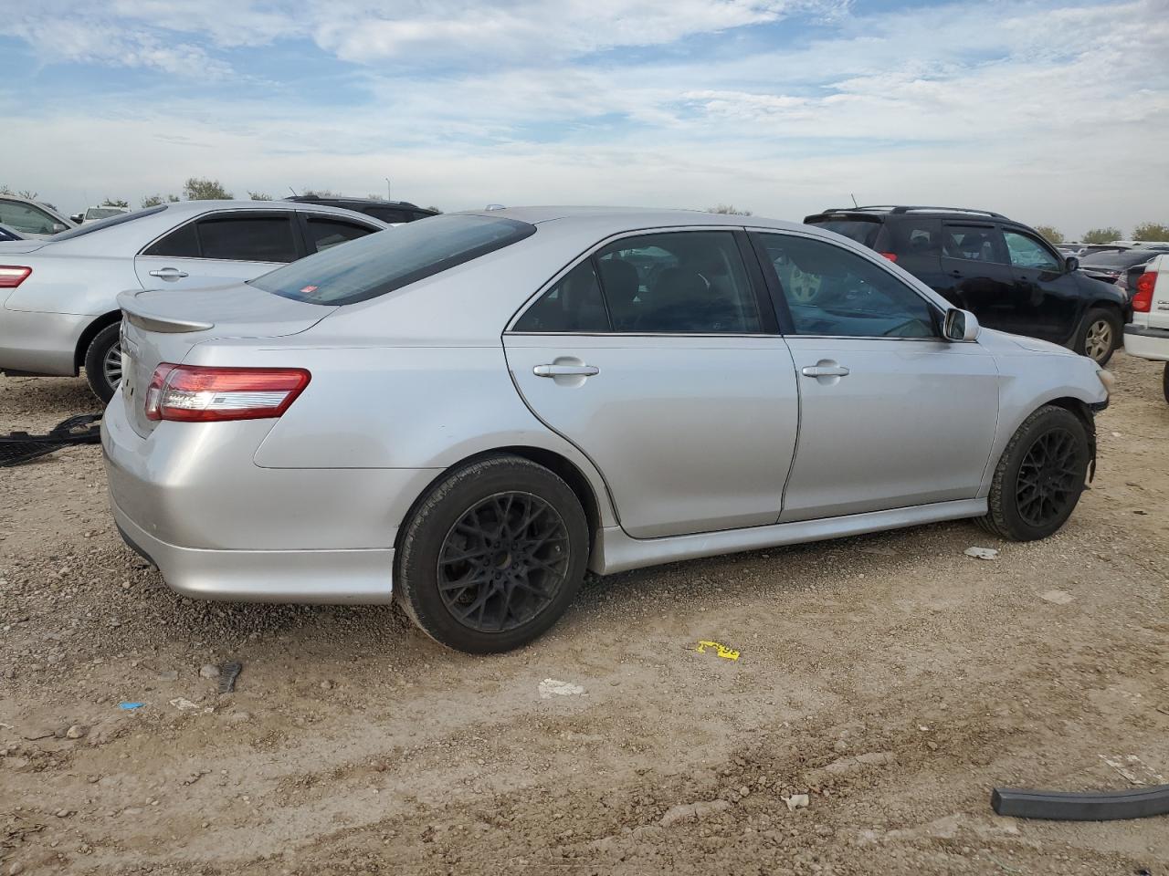 2011 Toyota Camry VIN 4T1BK3EK9BU617564 Copart auction photo, front end damage thumbnail 3