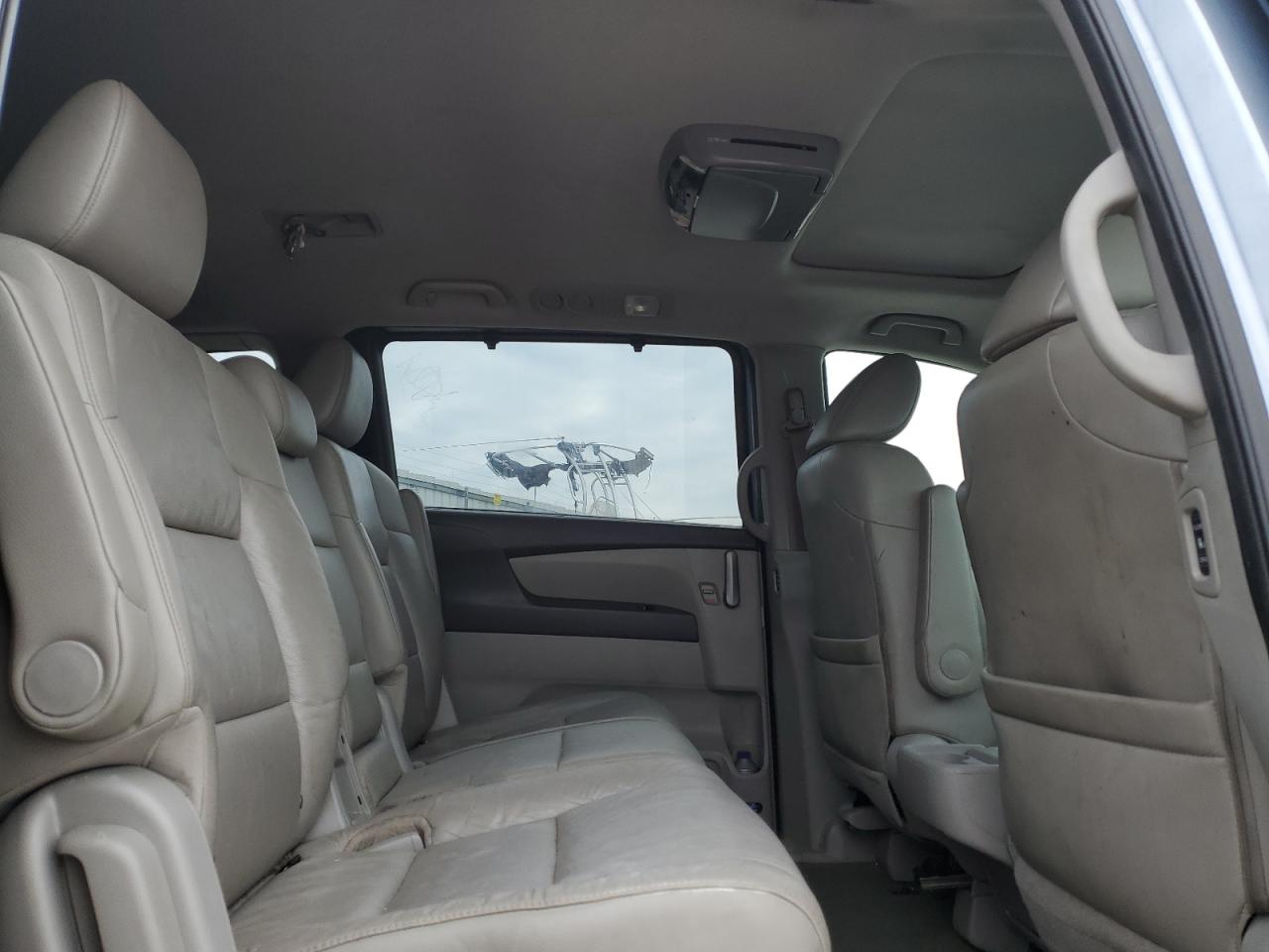 2012 Honda Odyssey VIN 5FNRL5H69CB024632 Copart auction photo, front end / minor dent/scratches damage thumbnail 11