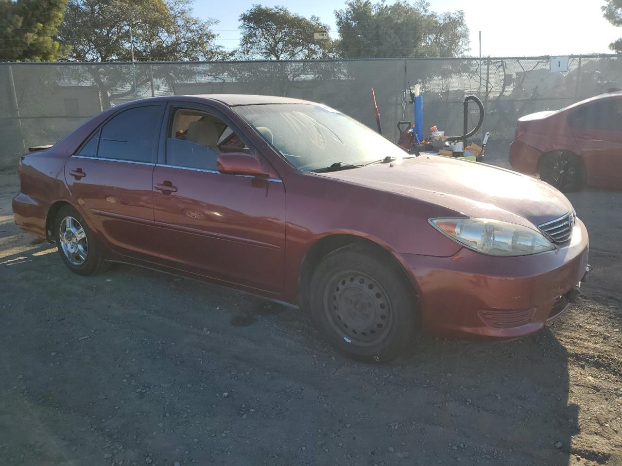2005 Toyota Camry VIN 4T1BE32K65U100268 Copart auction photo, all over damage thumbnail 4