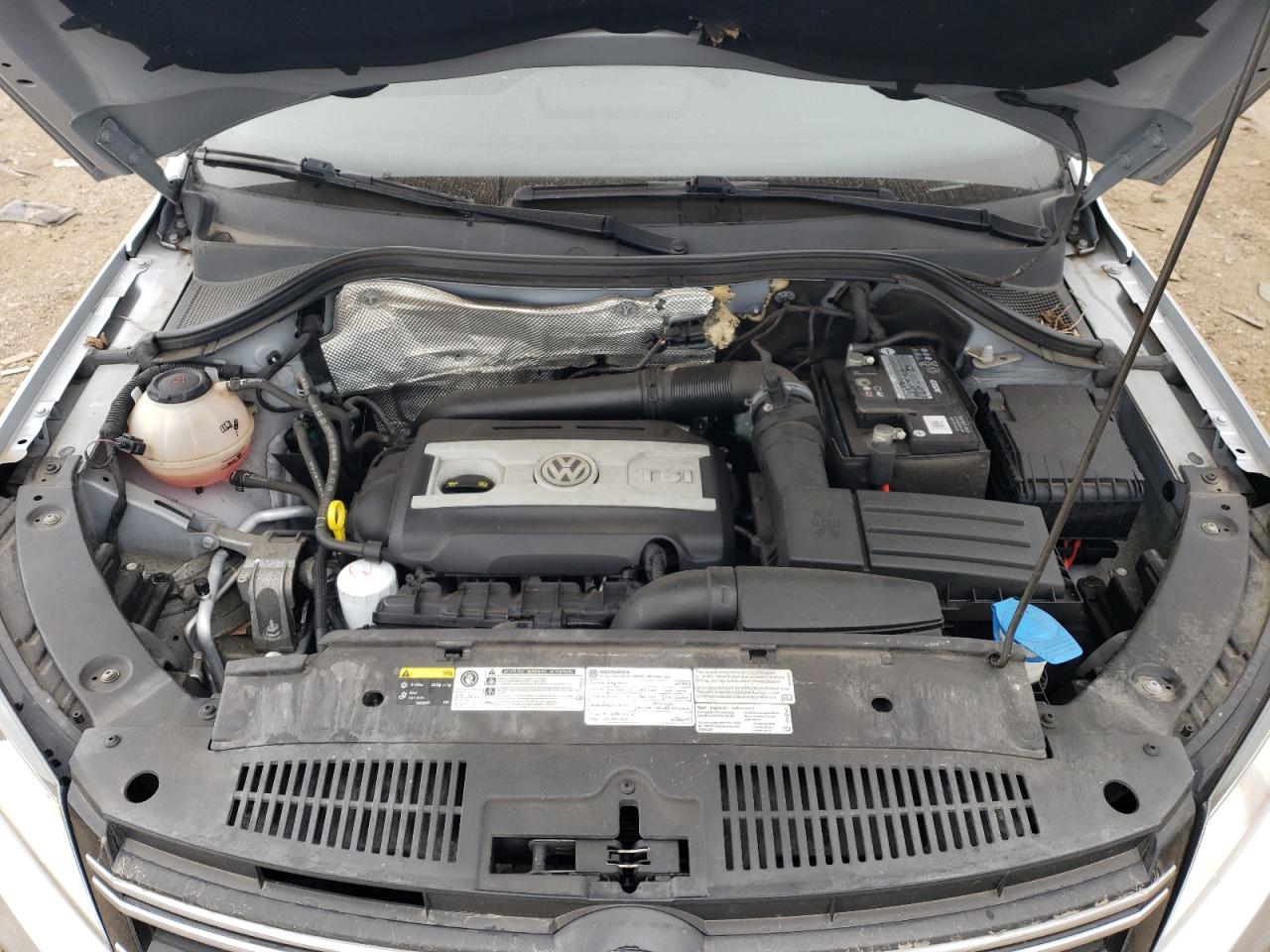 2017 Volkswagen Tiguan VIN WVGBV7AX0HK045997 Copart auction photo, side / front end damage thumbnail 12