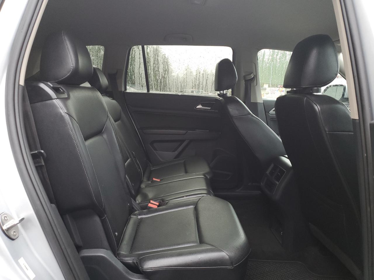 2018 Volkswagen Atlas VIN 1V2DR2CAXJC510992 Copart auction photo, side damage thumbnail 11