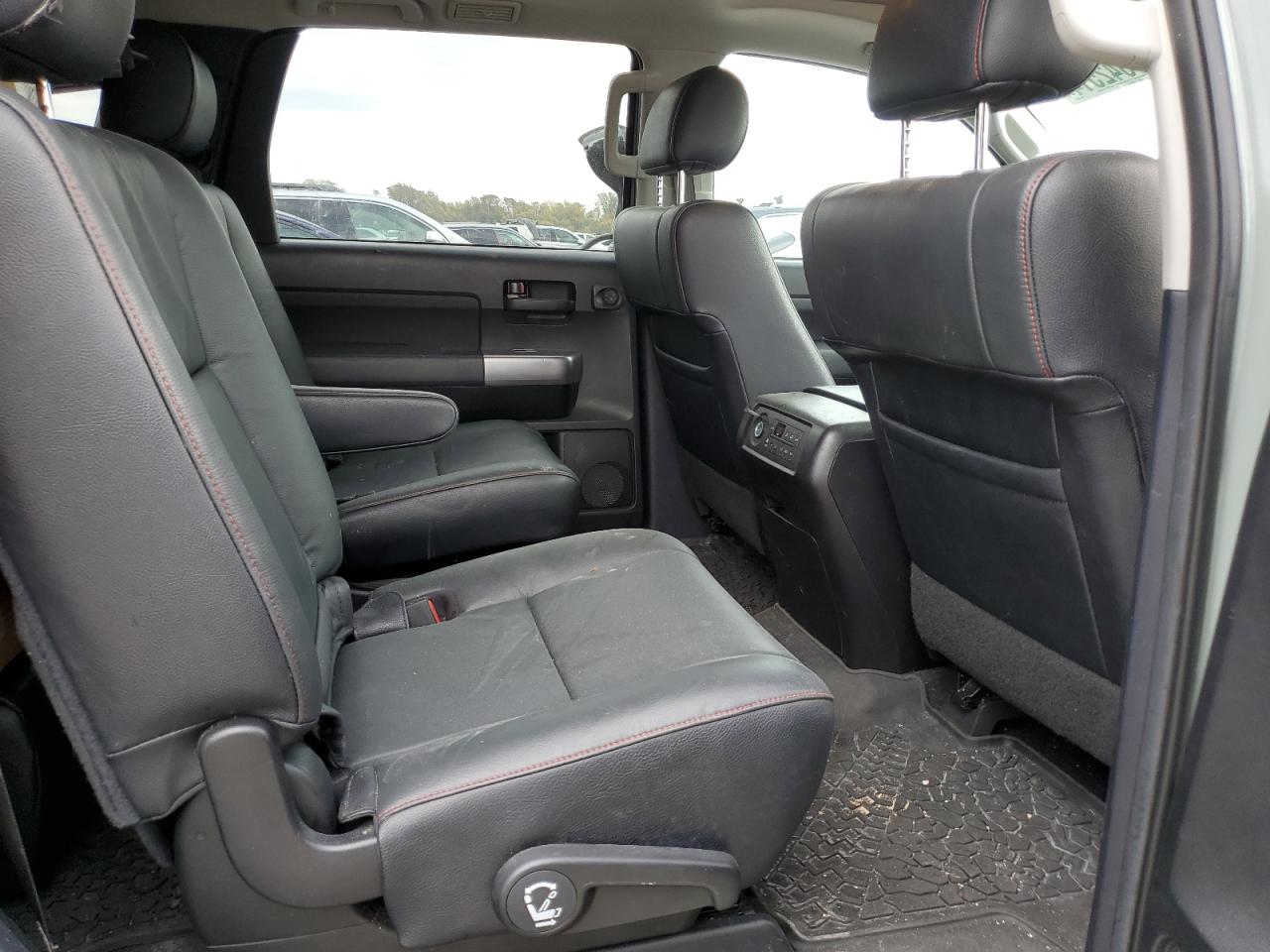 2021 Toyota Sequoia VIN 5TDEY5B19MS186271 Copart auction photo, front end / side damage thumbnail 10