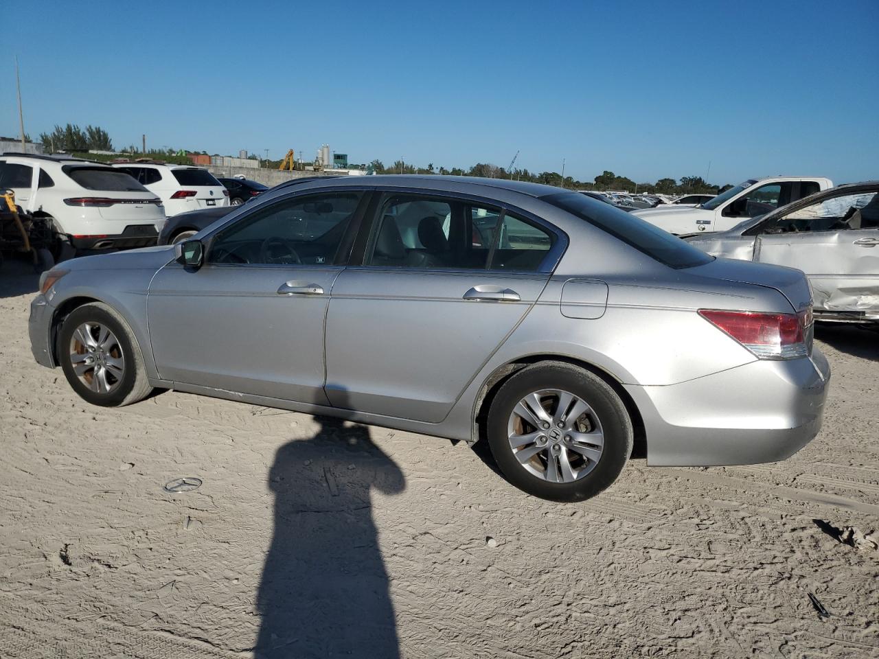 2011 Honda Accord VIN 1HGCP2F69BA133080 Copart auction photo, front end / minor dent/scratches damage thumbnail 2