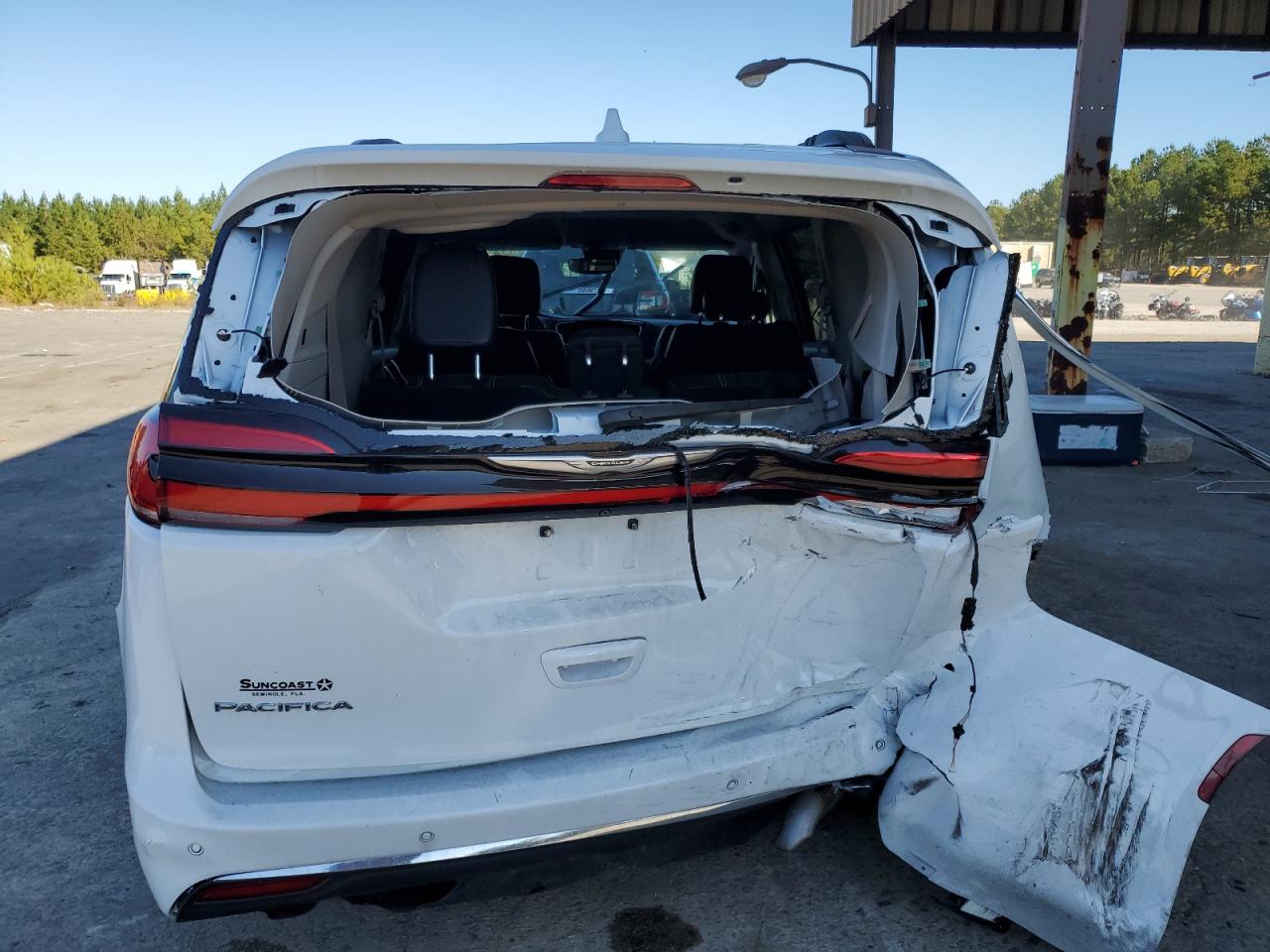 2022 Chrysler Pacifica VIN 2C4RC1BG0NR153702 Copart auction photo, rear end damage thumbnail 6