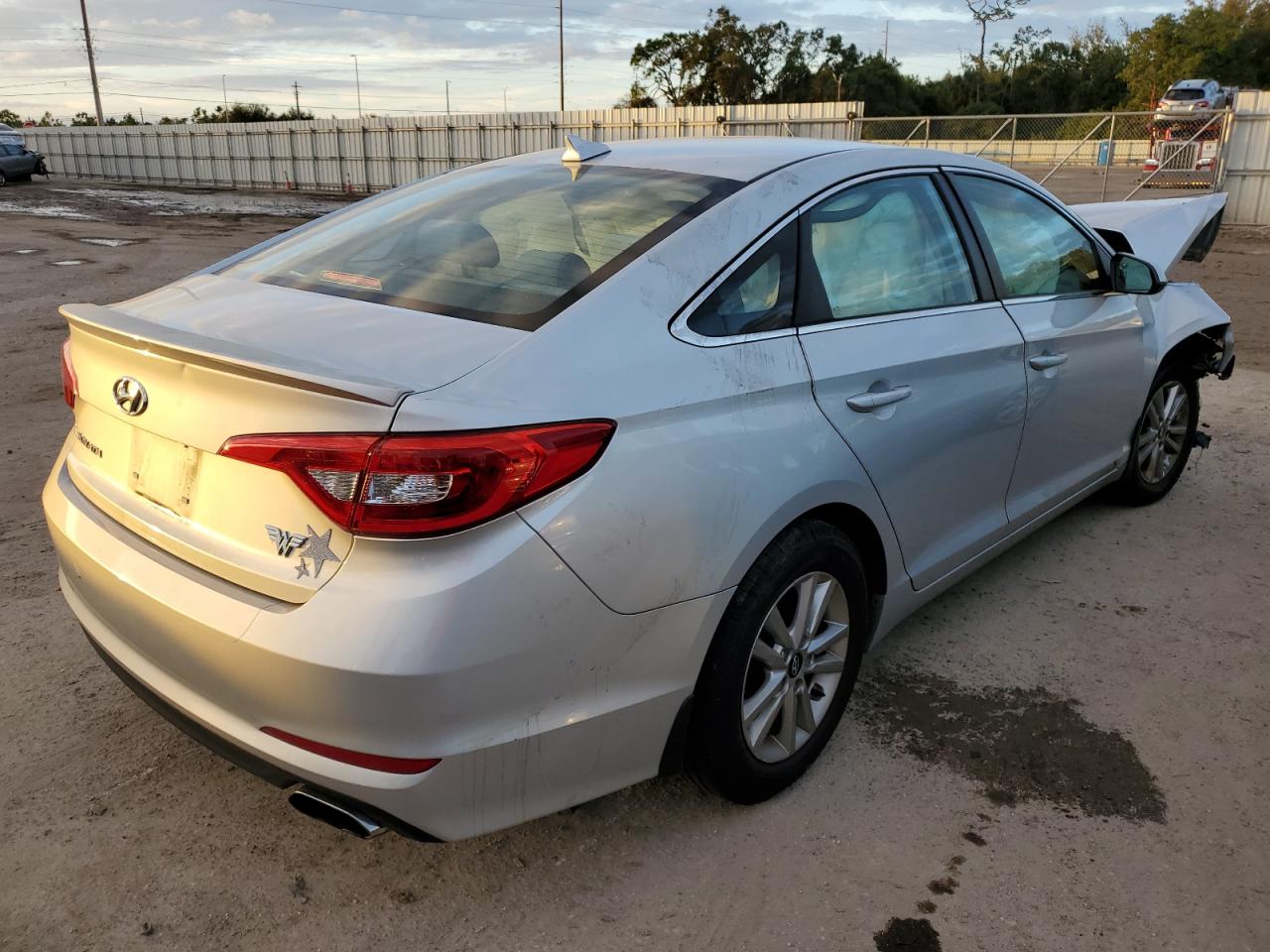 2017 Hyundai Sonata VIN 5NPE24AF3HH577503 Copart auction photo, front end damage thumbnail 3