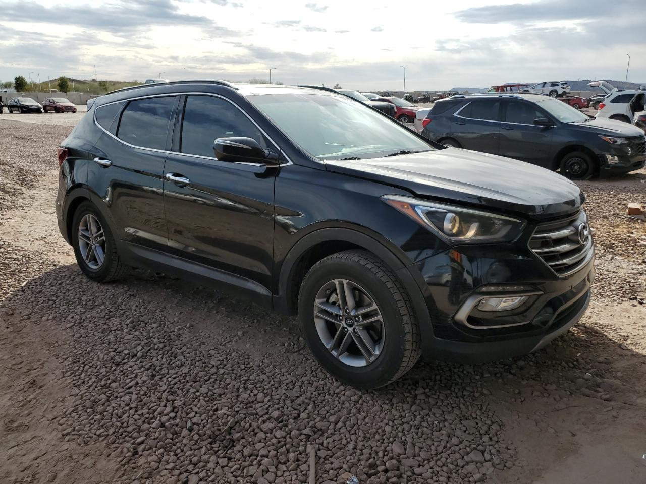 2017 Hyundai Santa Fe VIN 5NMZU3LB3HH035153 Copart auction photo, minor dent/scratches damage thumbnail 4
