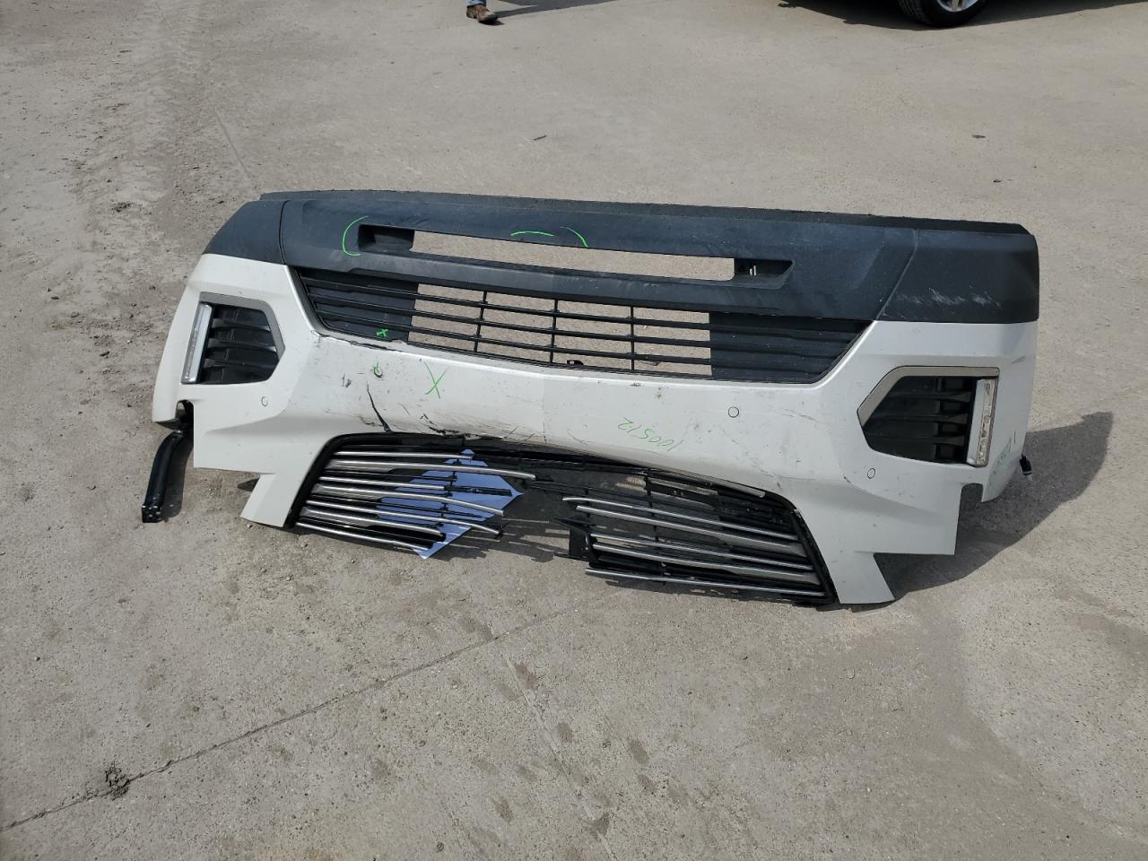 2019 Cadillac XT5 VIN 1GYKNERS6KZ230100 Copart auction photo, front end damage thumbnail 12