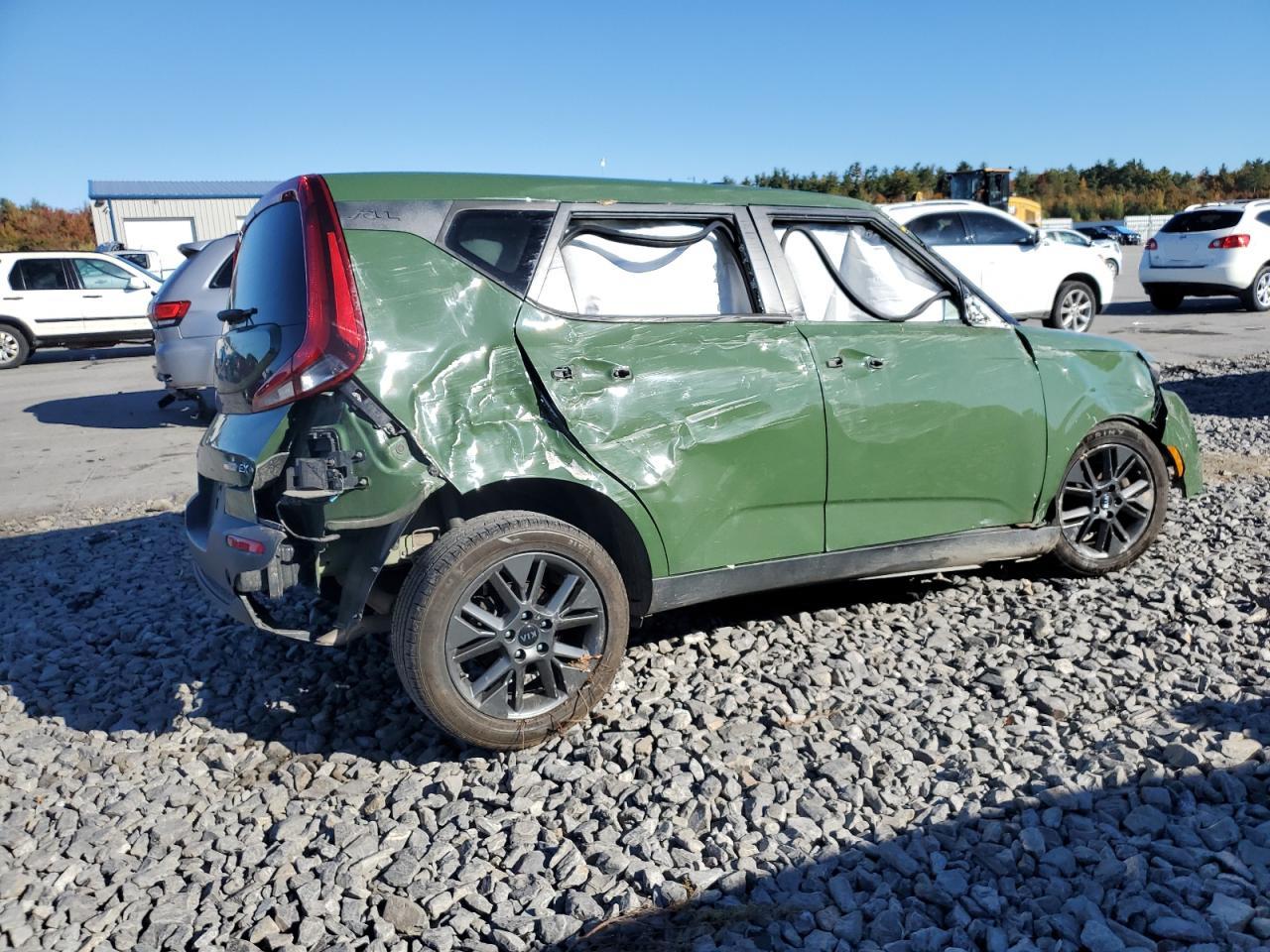 2021 KIA Soul VIN KNDJ33AU0M7128993 Copart auction photo, front end / side damage thumbnail 3