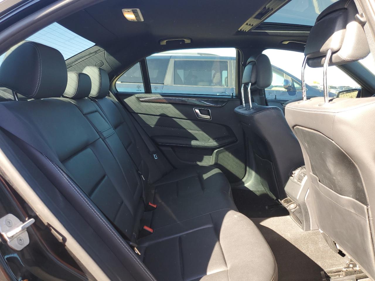 2016 Mercedes-Benz E-klasse VIN WDDHF5KB5GB226312 Copart auction photo, front end damage thumbnail 10