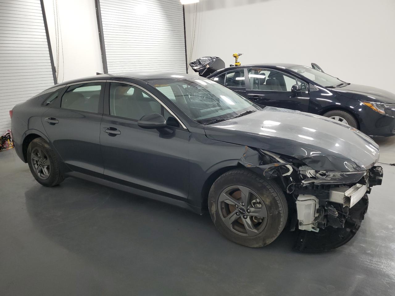 2023 KIA K5 VIN 5XXG14J25PG218849 Copart auction photo, front end / side damage thumbnail 4