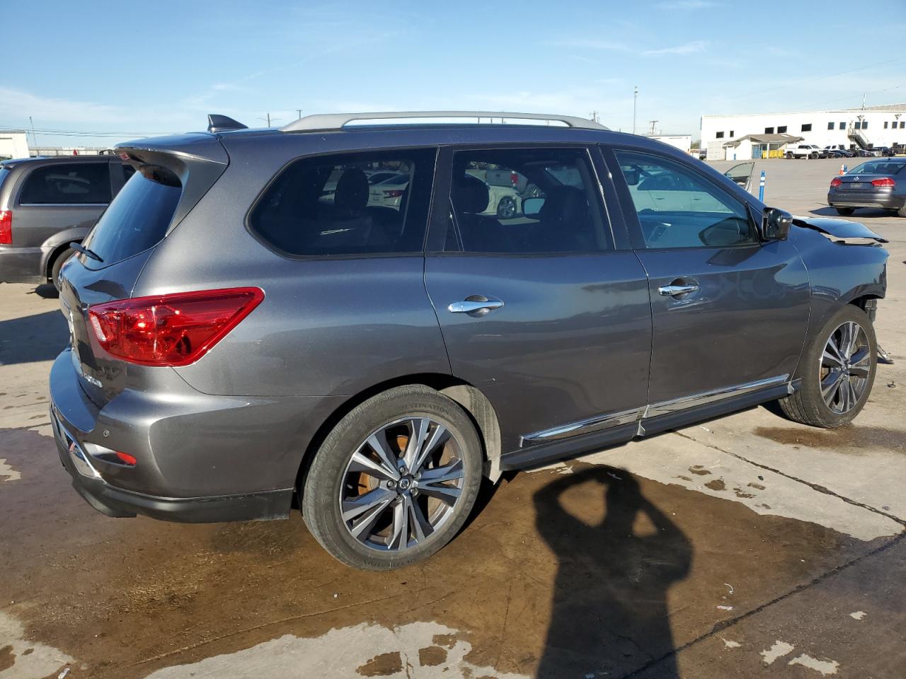 2020 Nissan Pathfinder VIN 5N1DR2DN4LC596379 Copart auction photo, front end damage thumbnail 3