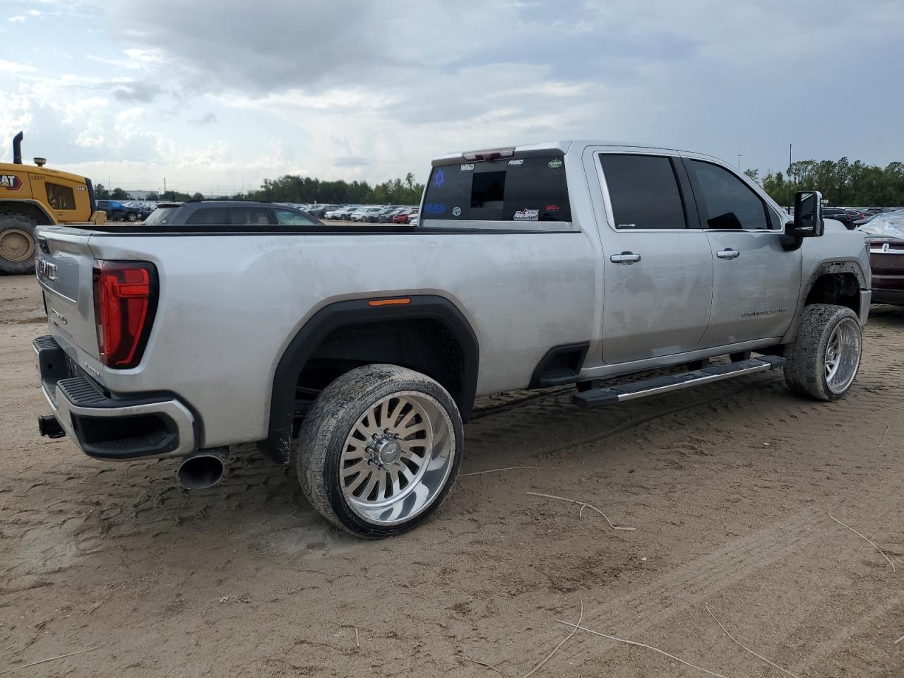 2020 GMC Sierra VIN 1GT49WEY4LF182084 Copart auction photo, vandalism damage thumbnail 3