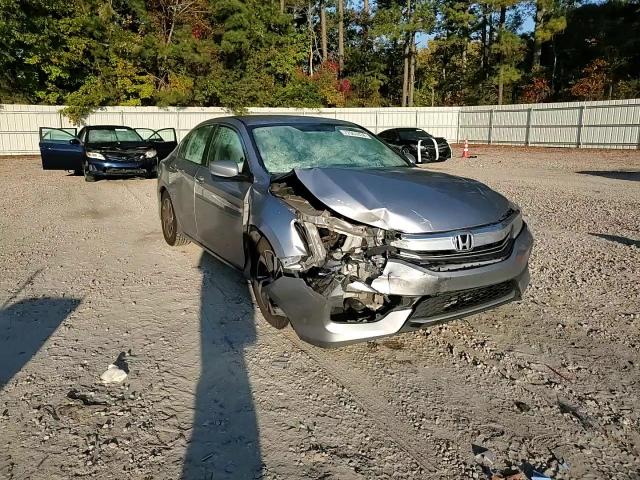 2017 Honda Accord VIN 1HGCR2F37HA172999 Copart auction photo, front end / side damage thumbnail 11