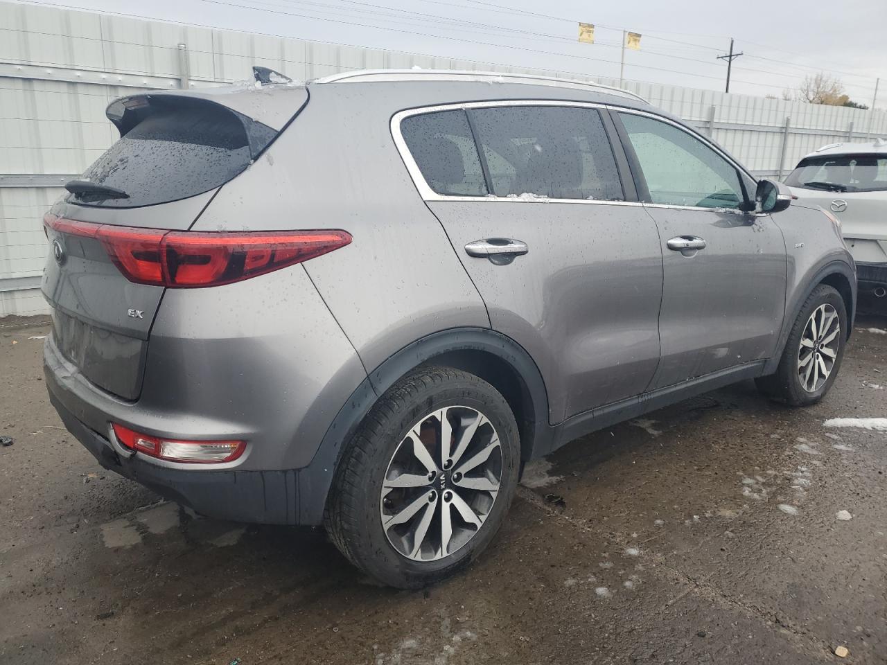 2017 KIA Sportage VIN KNDPNCAC9H7032071 Copart auction photo, side / rear end damage thumbnail 3