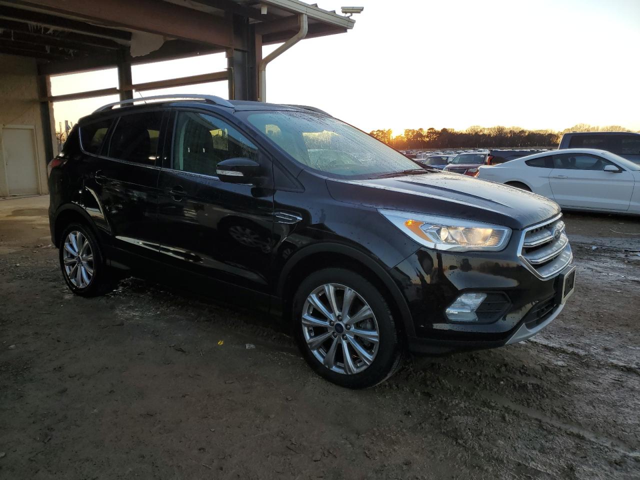2017 Ford Escape VIN 1FMCU9JD0HUA73201 Copart auction photo, front end / side damage thumbnail 4