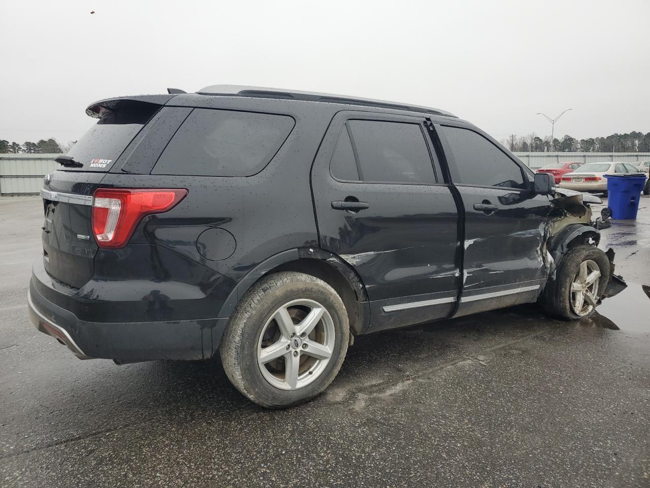 2016 Ford Explorer VIN 1FM5K8DH1GGD19161 Copart auction photo, front end / side damage thumbnail 3