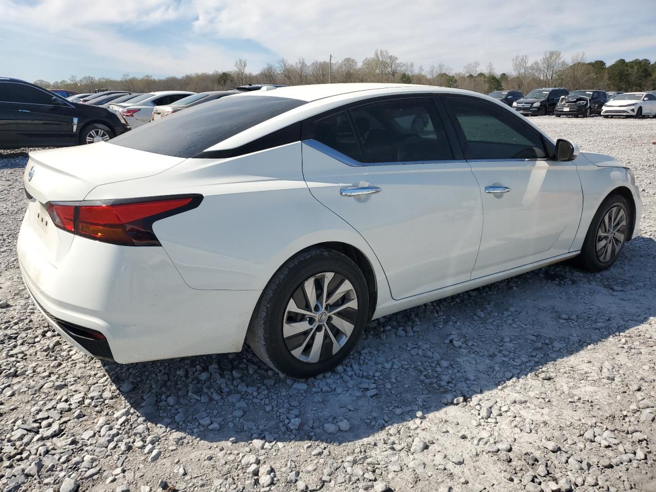 2020 Nissan Altima VIN 1N4BL4BV6LC191237 Copart auction photo, water/flood / minor dent/scratches damage thumbnail 3
