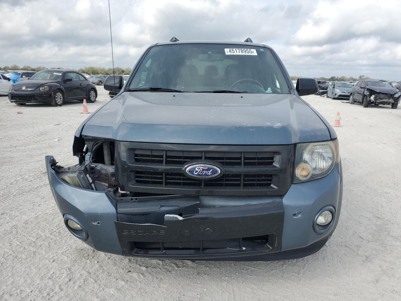 2011 Ford Escape VIN 1FMCU0DG2BKB01617 Copart auction photo, front end damage thumbnail 5