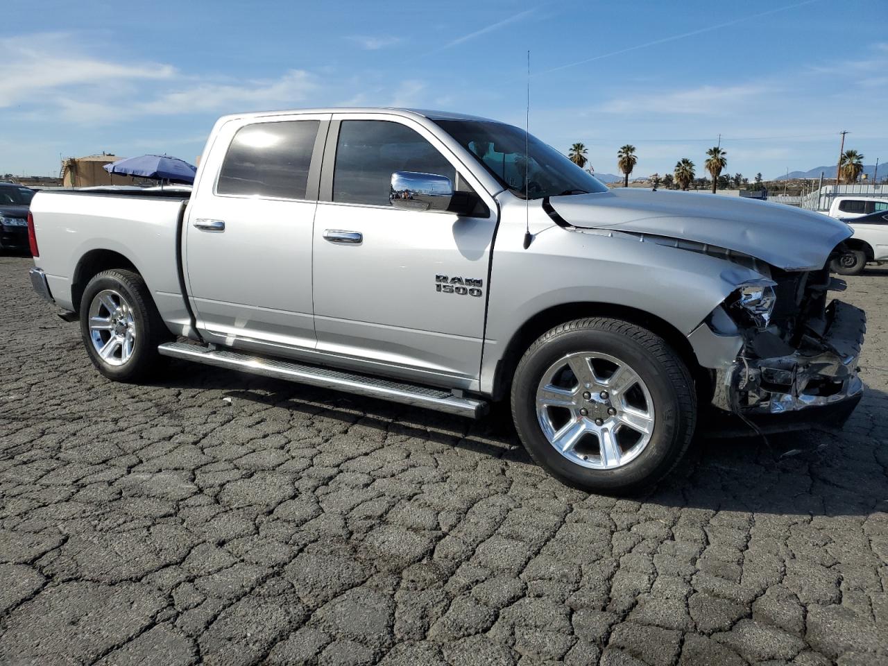 2018 RAM 1500 VIN 1C6RR6LG1JS207941 Copart auction photo, front end damage thumbnail 4